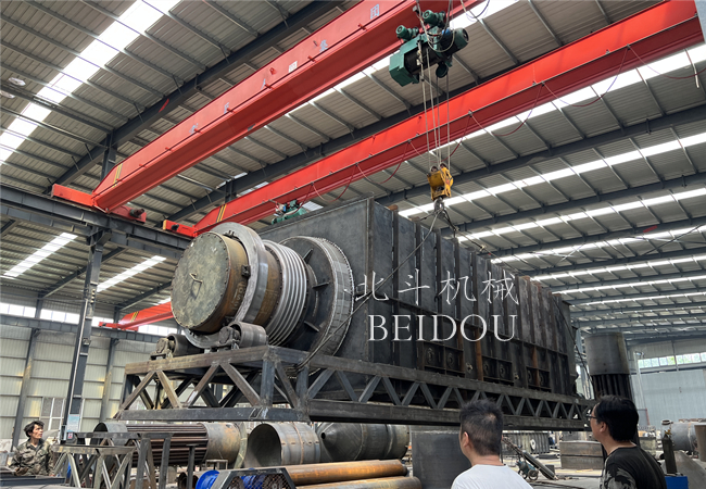 新型多功能花生壳午夜成人在线观看装车完毕,即将发往广西