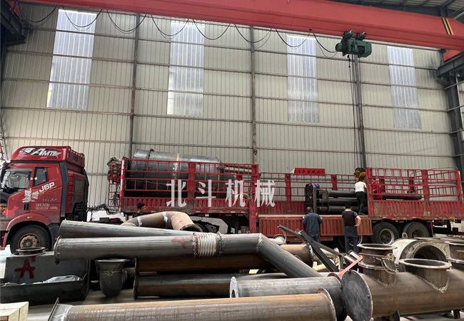 新型无烟环保稻壳午夜成人在线观看生产线装车发往广东