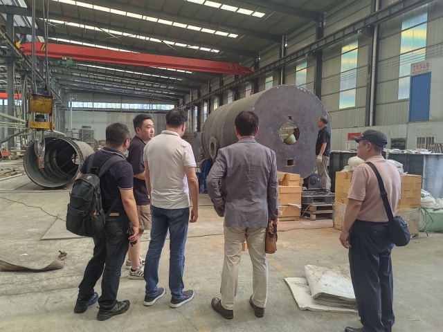 新型连续式午夜成人在线观看广受欢迎,韩国客户前来考察