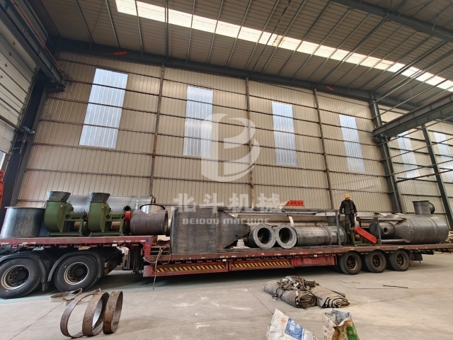 发货在即:午夜成人在线观看配套设备有序装车